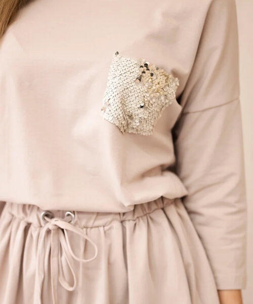 kleit naistele beež