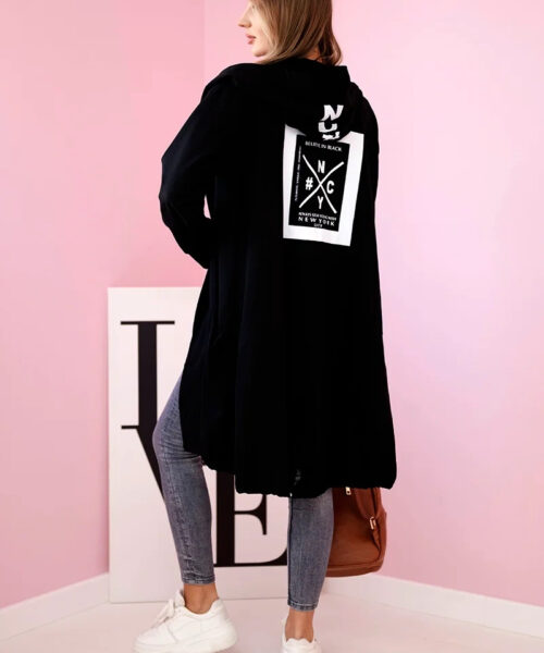 sviiter naistele must