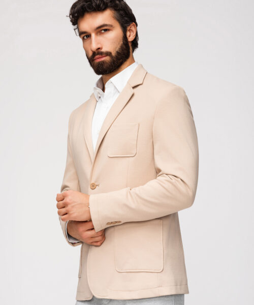 Meeste kitsa lõikega kootud pintsak peene tekstuuriga