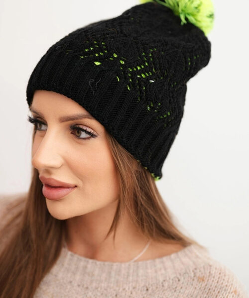 Naiste müts – must