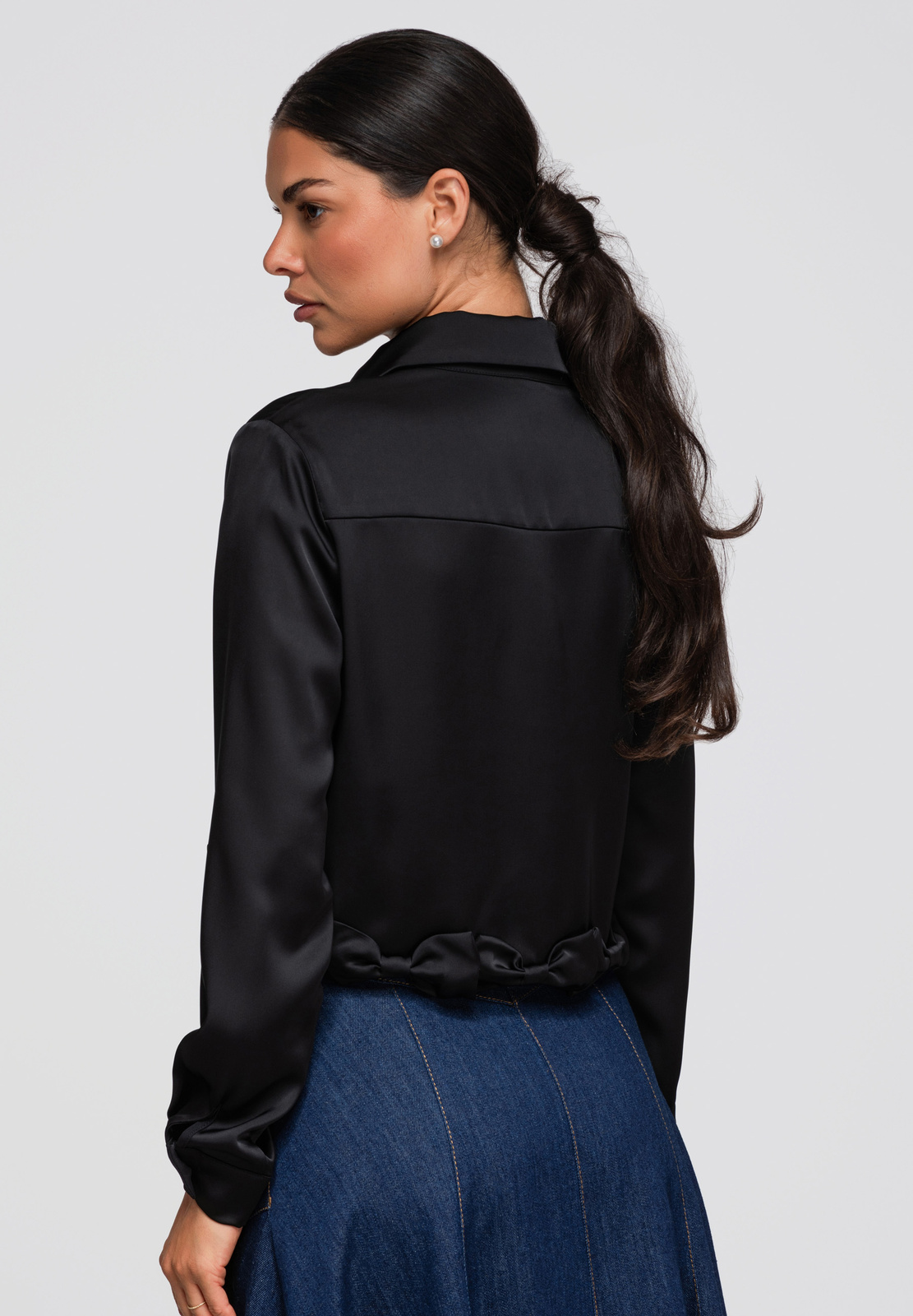 Lühike naiste triiksärk lipsukestega Ombre Clothing - Image 17