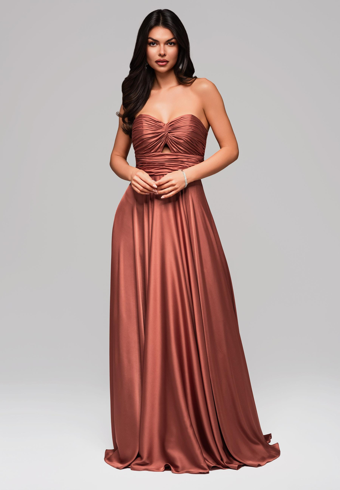 Larica õlapaelteta maksikleit - Image 18