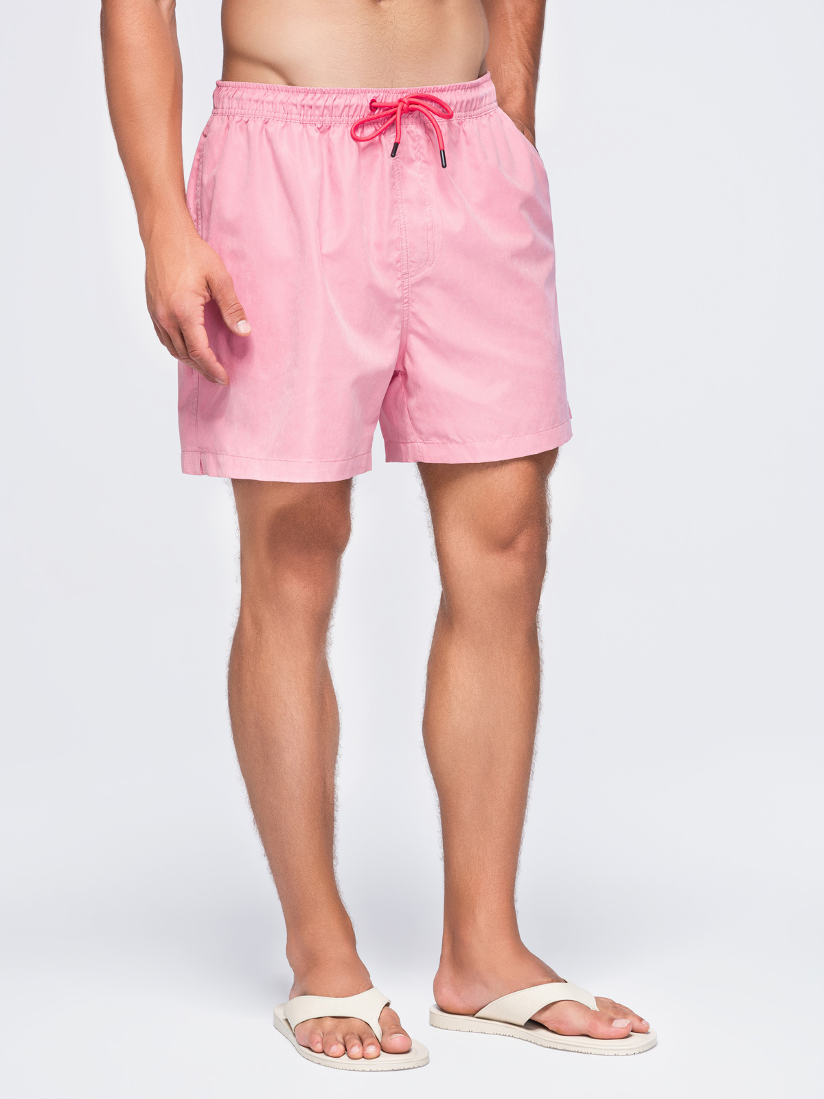 Meeste ujumispüksid matt viimistlusega kangast Ombre Clothing - Image 3