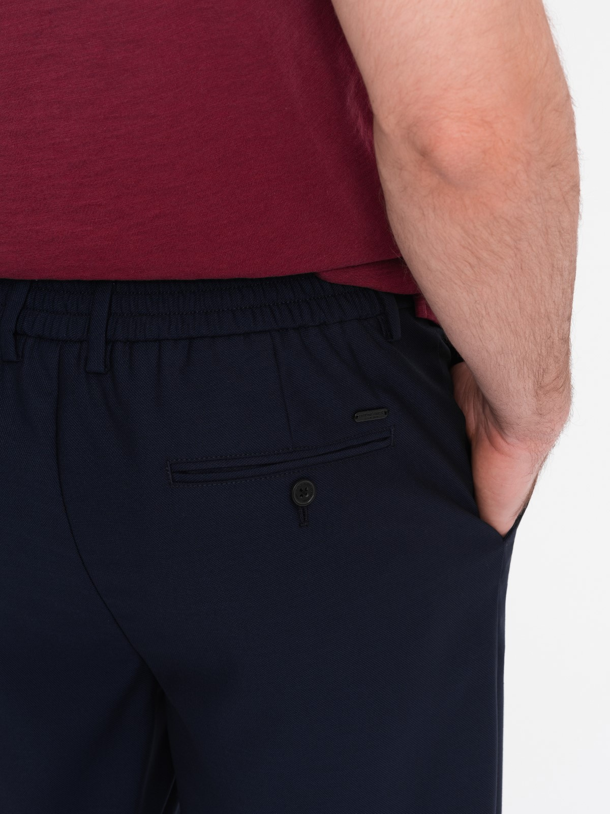 Elastse vöökohaga meeste chino-püksid Ombre Clothing - Image 24