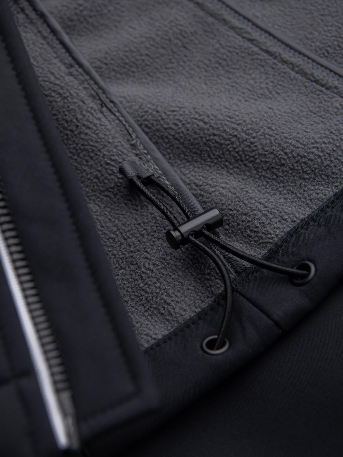 Meeste SOFTSHELL jakk fliisvoodri ja kapuutsiga – must - Image 6