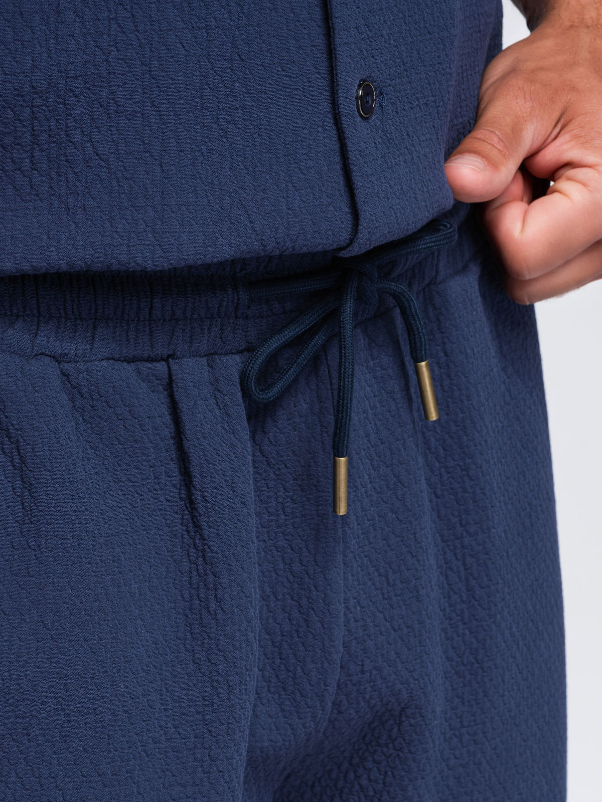 Meeste lühikesed püksid tekstuursest puuvillast Ombre Clothing - Image 5