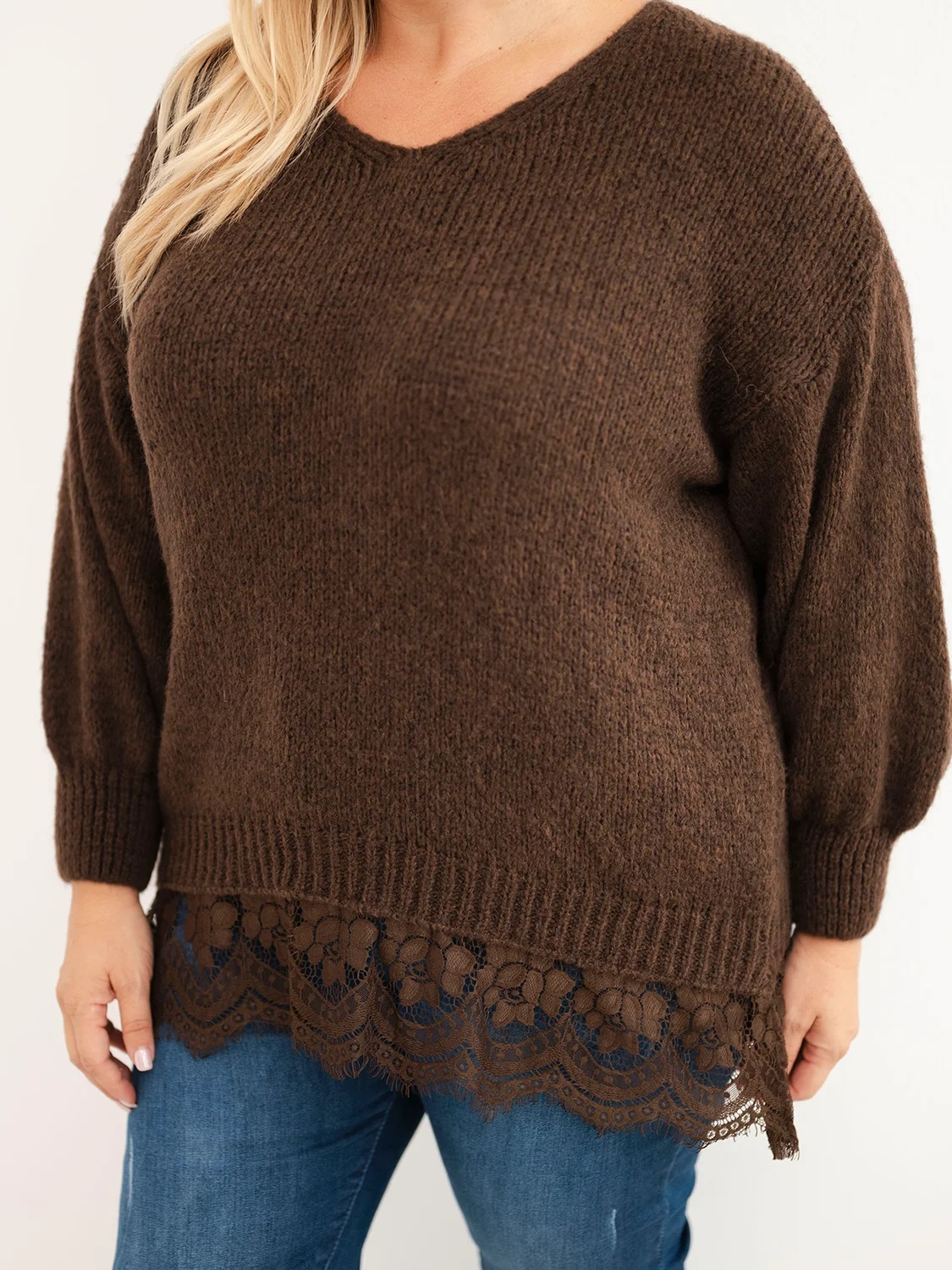 Naiste plus-size kampsun pitsäärega - Image 6