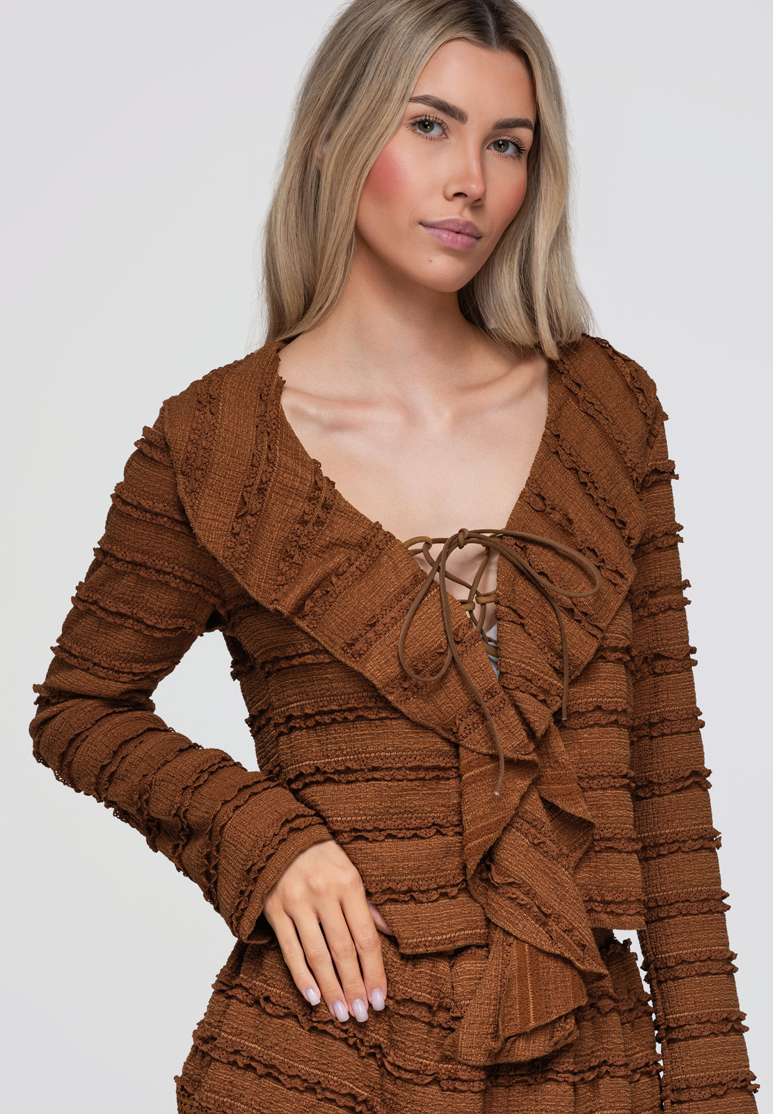 Pikkade varrukate ja paelkinnitusega naiste pluus Ombre Clothing - Image 12