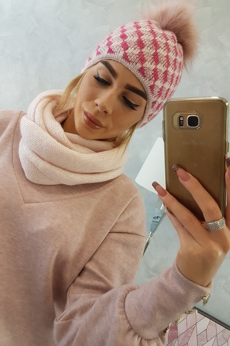 Naiste talvemütsi ja kaelussalli komplekt tutiga - Image 4