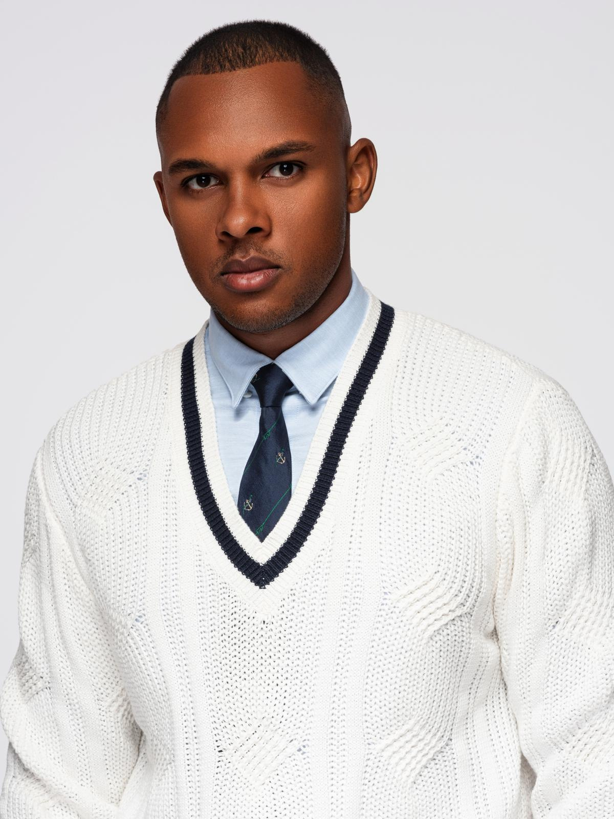 Meeste V-kaelusega kootud kampsun Ombre Clothing - Image 2