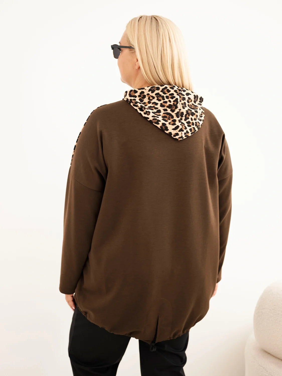 Plus Size naiste viskoosist kapuutsiga pusa pantrümustriga detailidega - Image 19