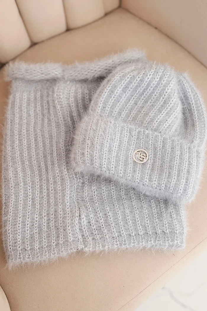 Naiste talvine mütsi ja torusalli komplekt - Image 18