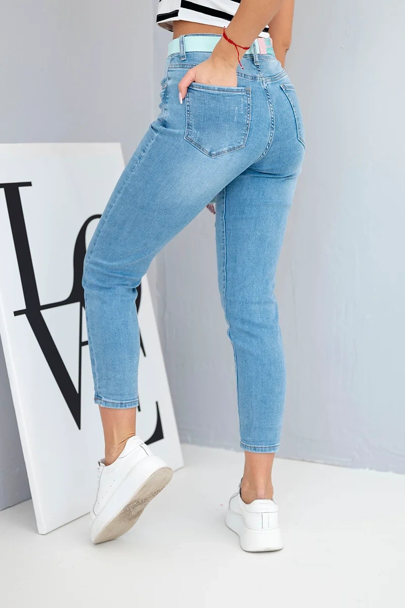Kõrge piha ja vööga mom fit teksad Kesi - Image 4