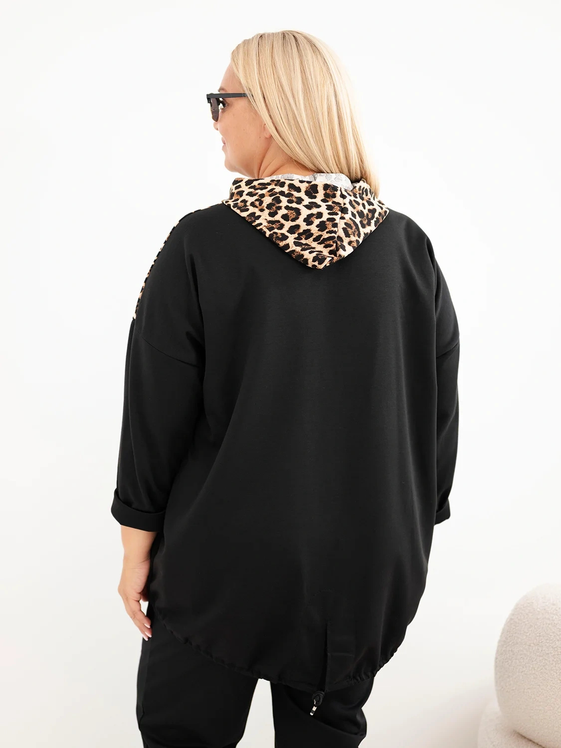 Plus Size naiste viskoosist kapuutsiga pusa pantrümustriga detailidega - Image 39