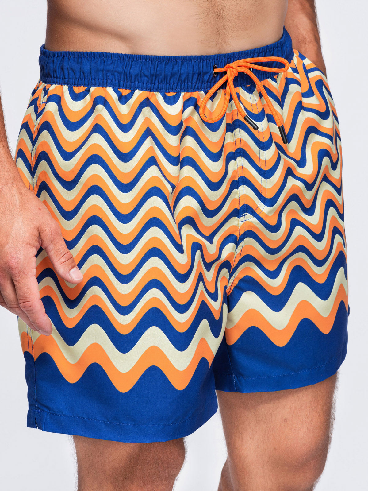 Meeste ujumispüksid Ombre Clothing lainemustriga - Image 2
