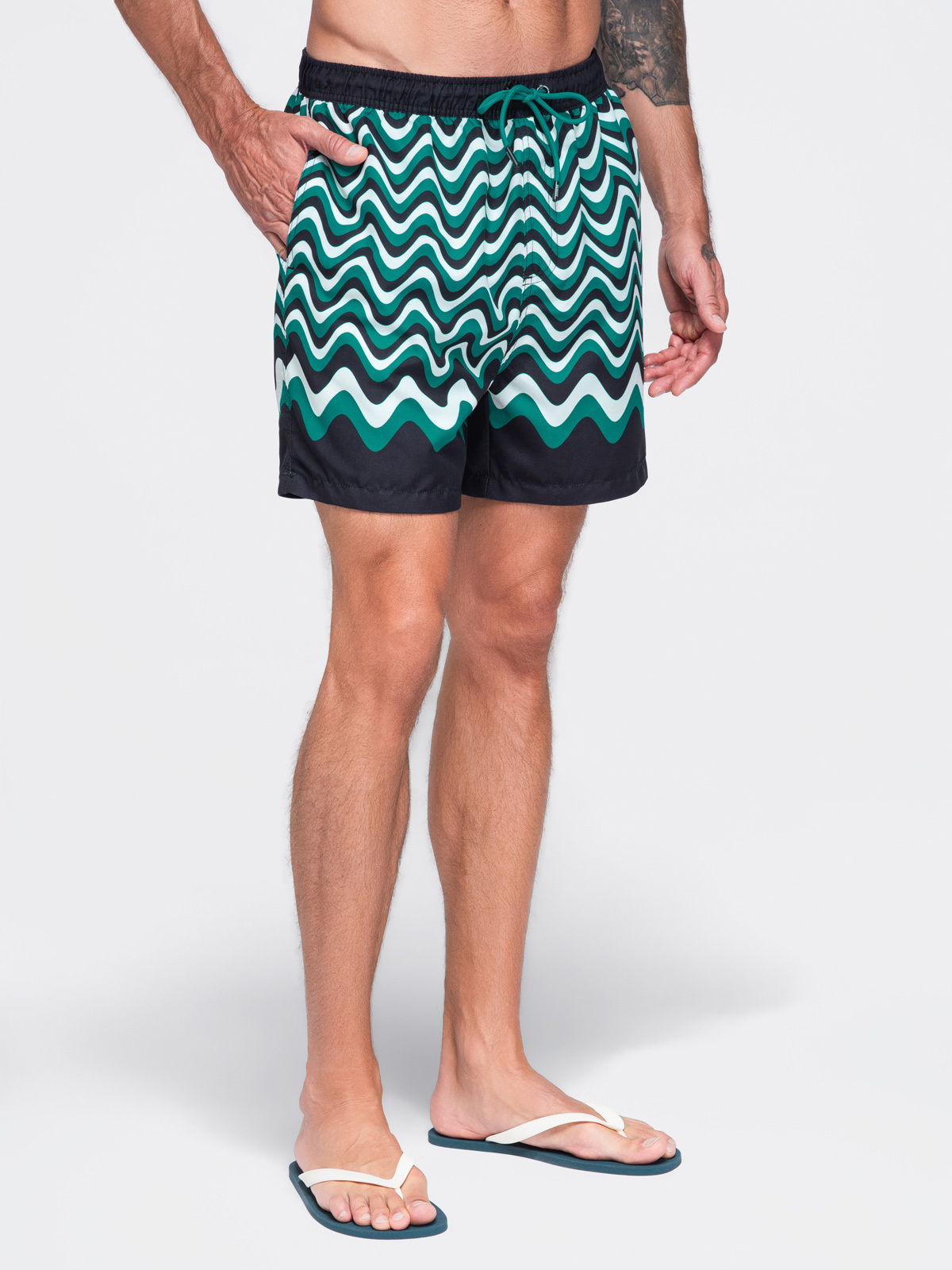 Meeste ujumispüksid Ombre Clothing lainemustriga - Image 16