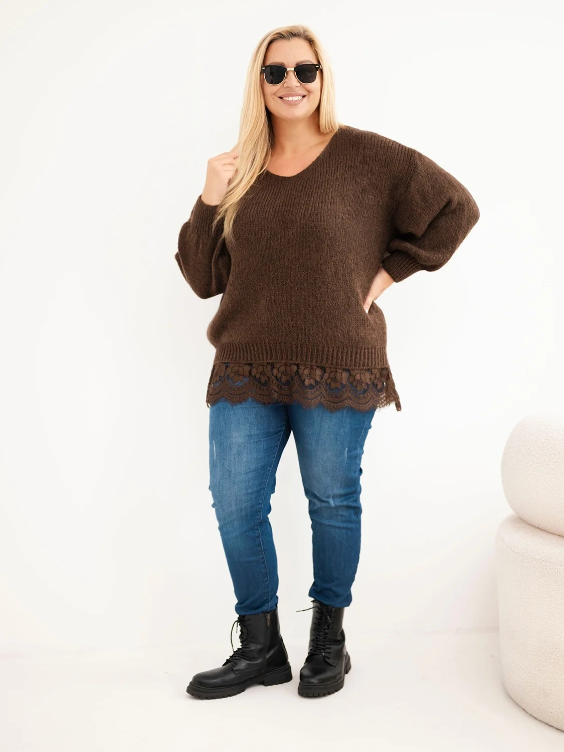 Naiste plus-size kampsun pitsäärega - Image 7