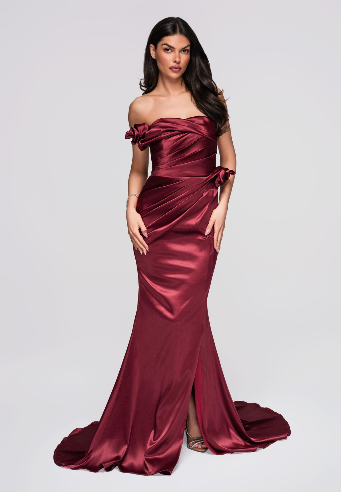 Larica maani ulatuv drapeeritud pidulik õhtukleit - Image 1
