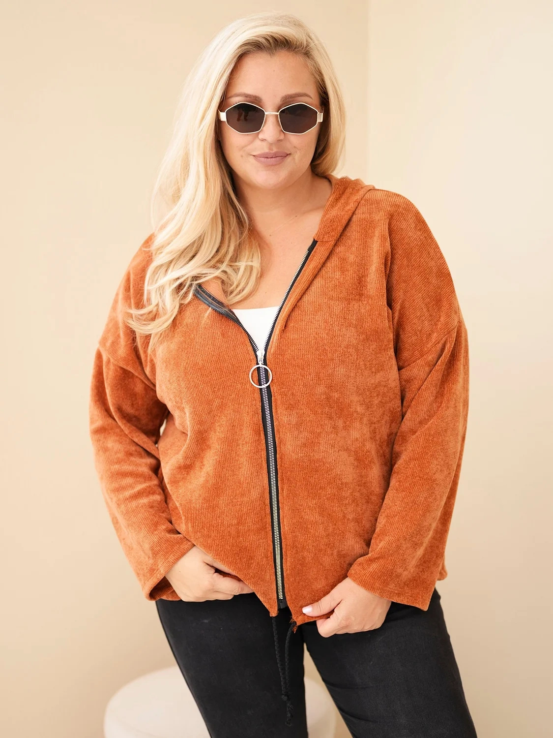 Naiste sametine lukuga kapuutsiga pusa Kesi Plus Size - Image 33