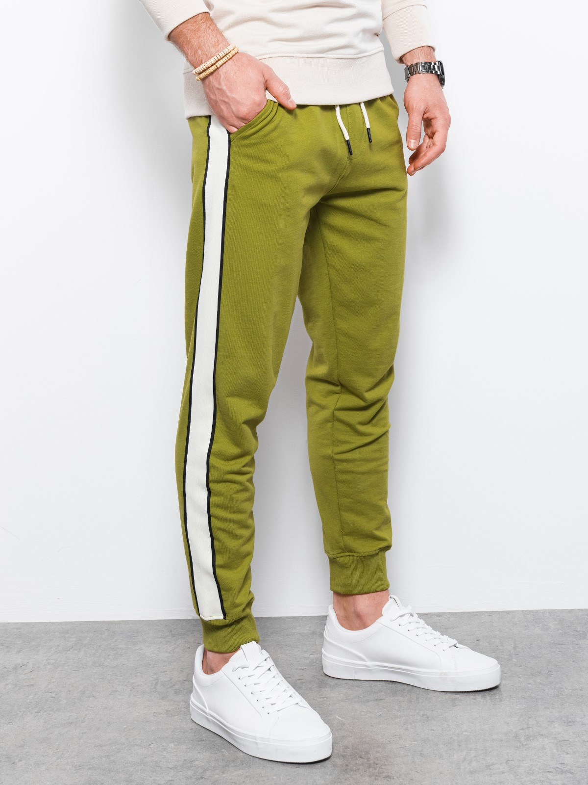 Ombre Clothing meeste dressipüksid kontrastsete küljetriipudega - Image 4