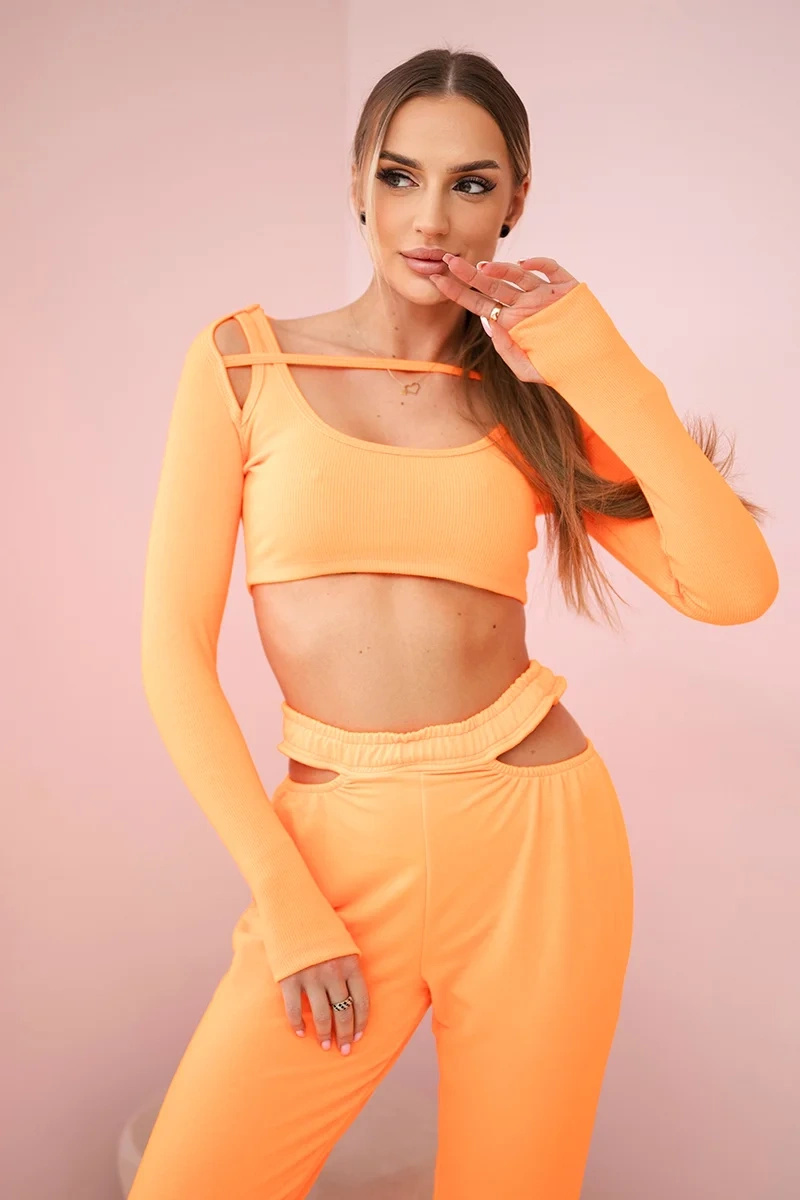 Naiste kaheosaline komplekt crop-top pluusi ja pükstega - Image 1