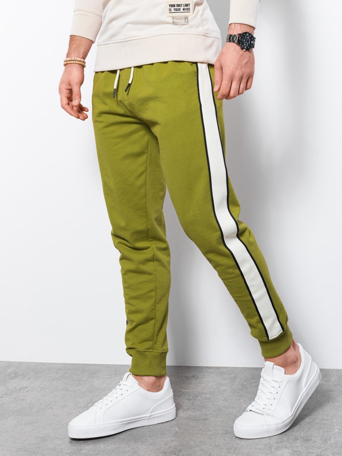 Ombre Clothing meeste dressipüksid kontrastsete küljetriipudega - Image 1