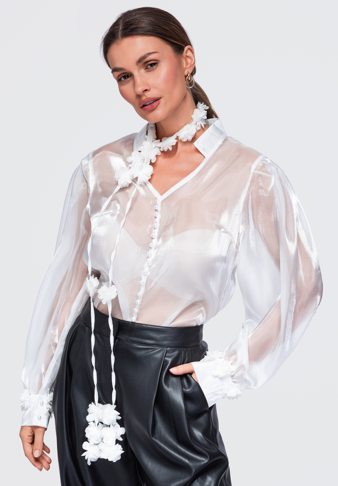 Avara lõikega naiste pluus Ombre Clothing - Image 1
