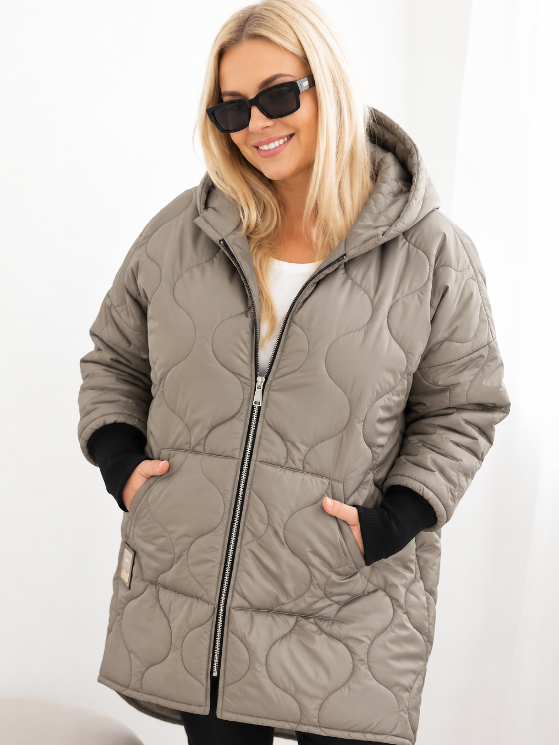 Kesi kapuutsiga tepitud naiste talvejope Plus Size - Image 1
