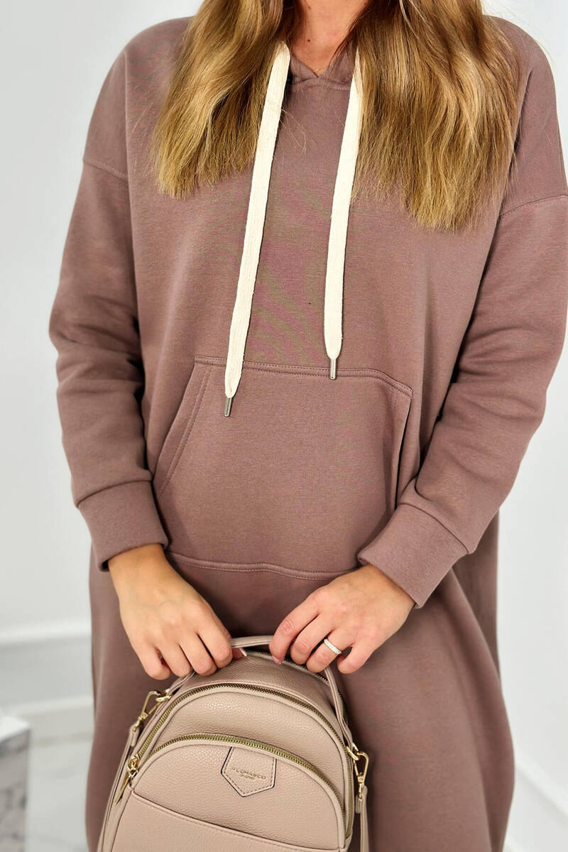 Pikk kapuutsi ja kängurutaskuga dresskleit - Image 17