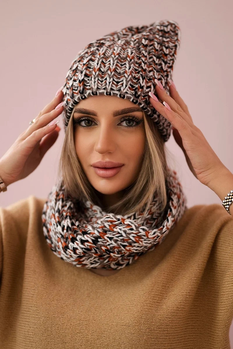 Naiste kootud mütsi ja torusalli komplekt - Image 1