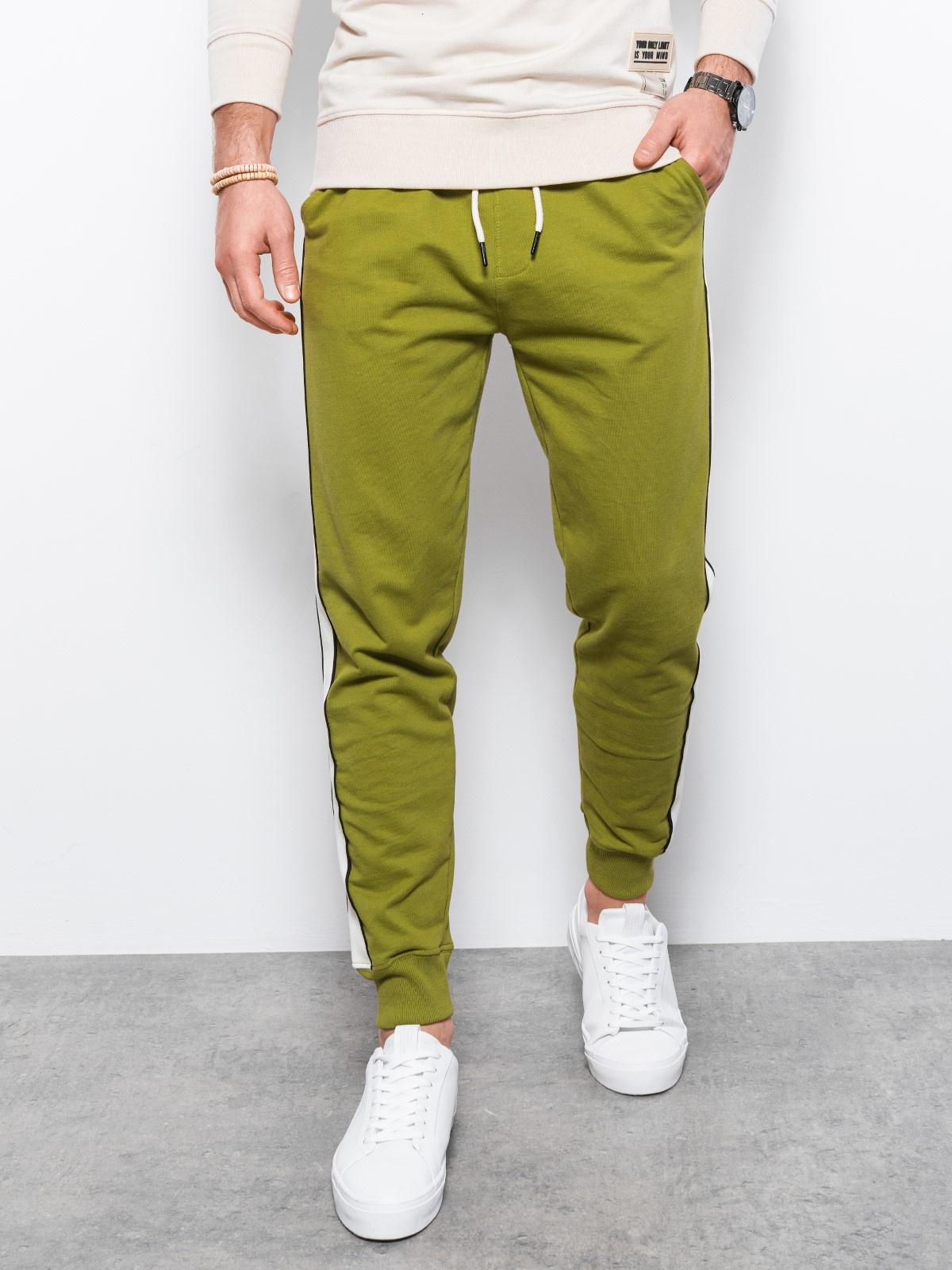 Ombre Clothing meeste dressipüksid kontrastsete küljetriipudega - Image 2