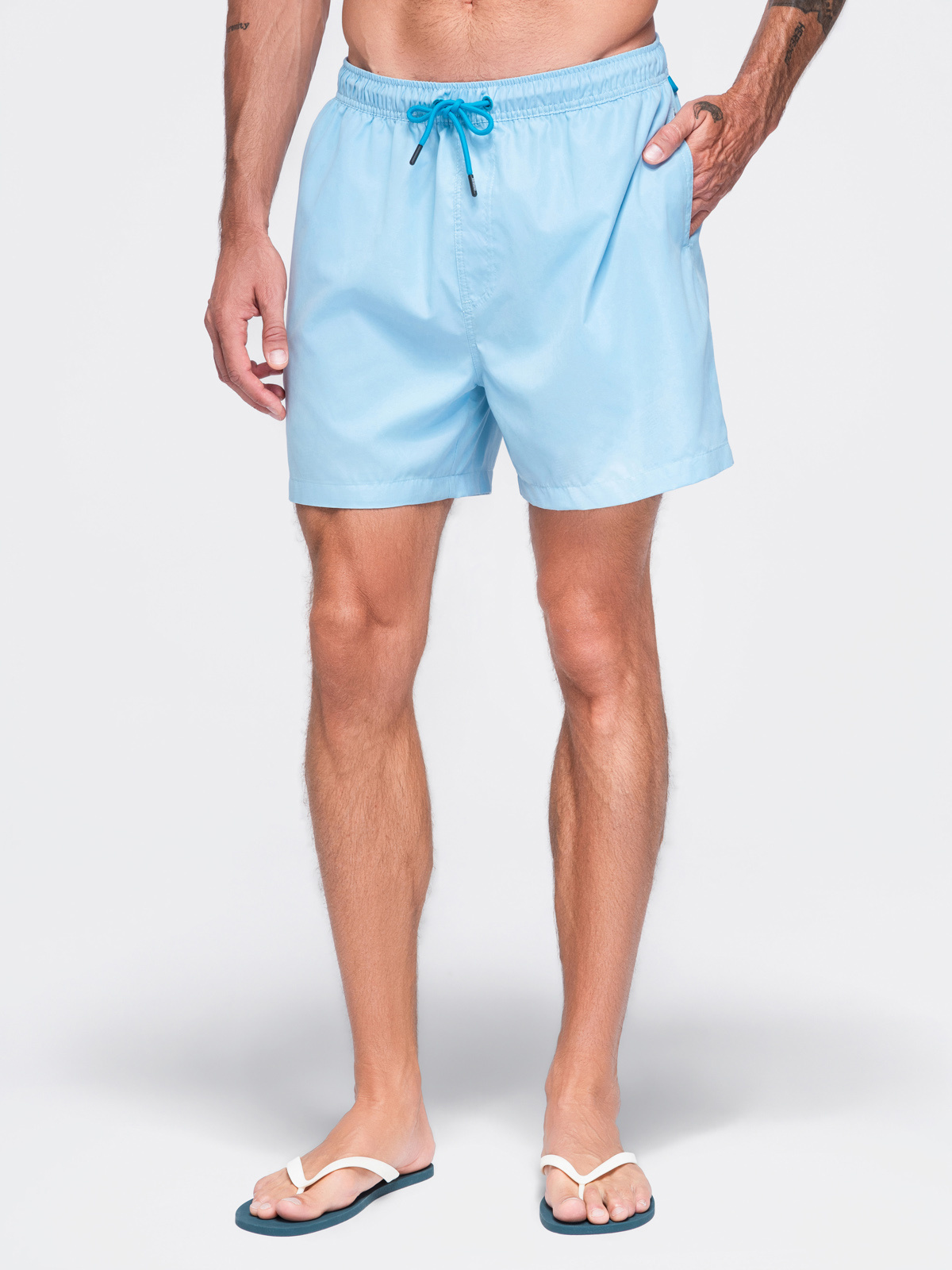 Meeste ujumispüksid matt viimistlusega kangast Ombre Clothing - Image 44